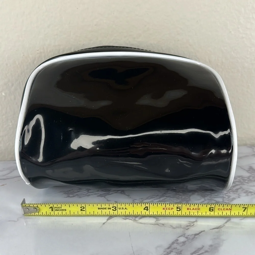 Elizabeth Arden Cosmetic Bag